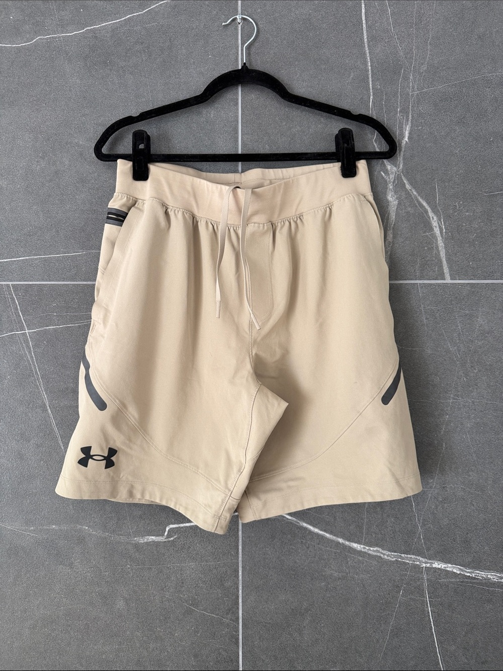 Under Armour Men's Sand Performance Athletic Shorts - Size Large